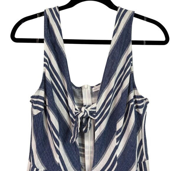 Coco + Jaimeson Linen Blend Tie Striped Blue Open Leg Jumpsuit Size Medium - Picture 3 of 13